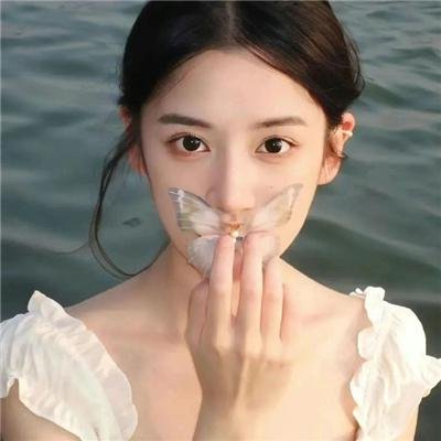 沉默不语的顾小姐